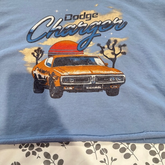 Dodge Charger Women's sz XL Blue Cropped Distressed Sweatshirt Retro 70s - Picture 9 of 9